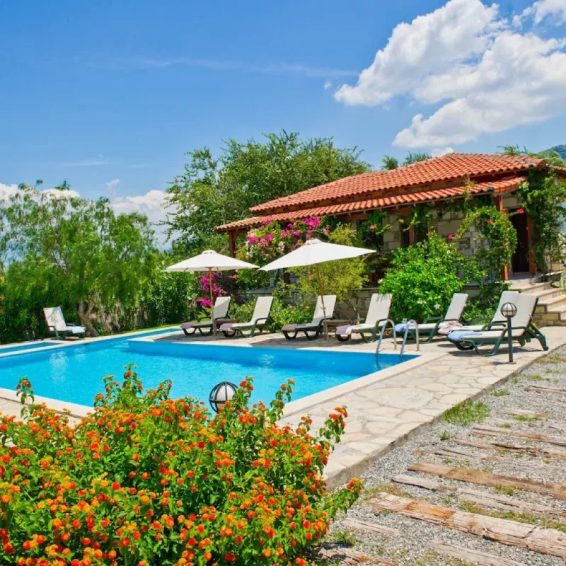 Villa D'Louca 12