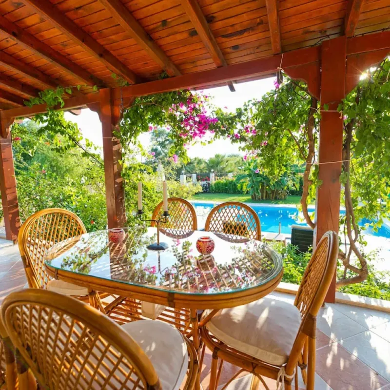 Villa D'Louca 7