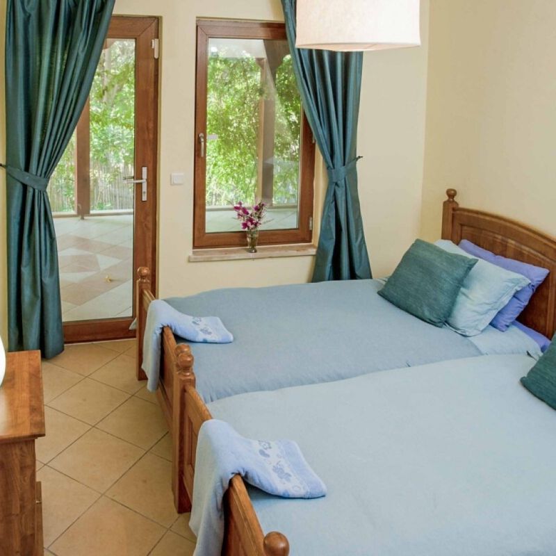 Villa D'Louca 30