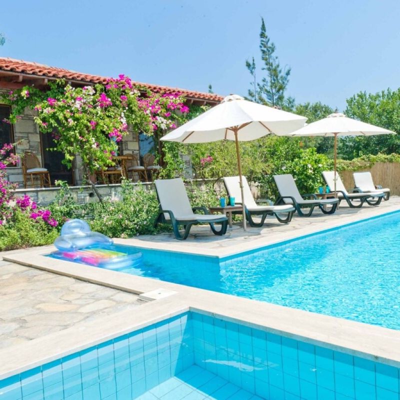Villa D'Louca 11